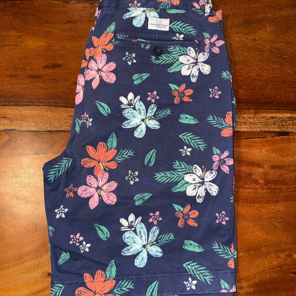 Vineyard Vines Navy Floral Kids Shorts